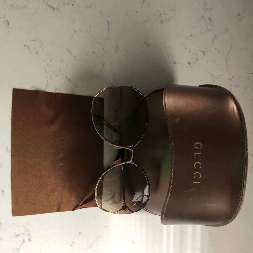 Gucci Sunglasses 2846
